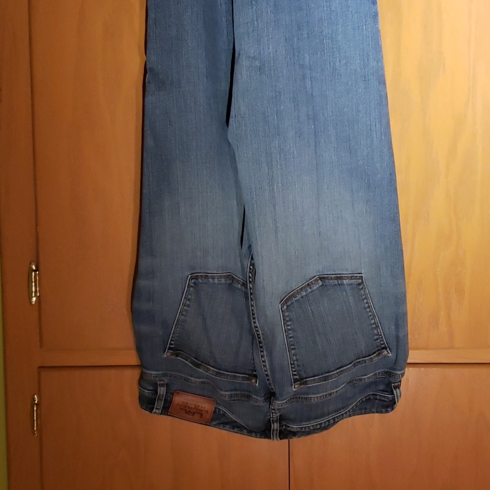 Jeans - Picture 2 of 8